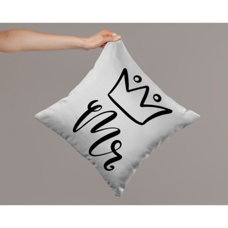 Mr. Desenli Çift Taraflı Yastık Kılıfı