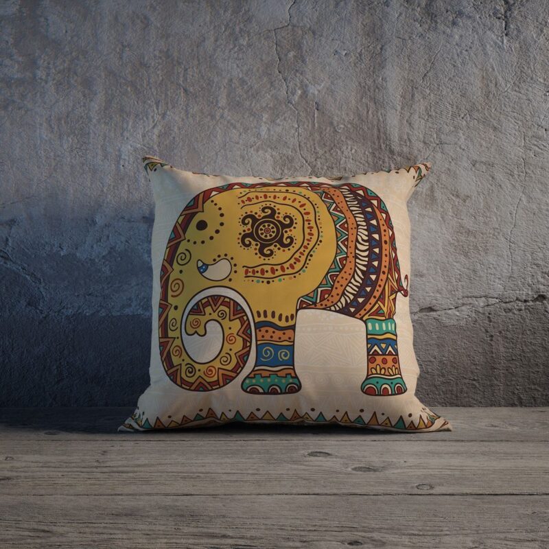 Krem Zemin Üzerine Etnik Hint Işlemeli Fil Desenli 3d Dijital Baskılı Kırlent - Yastık Kılıfı